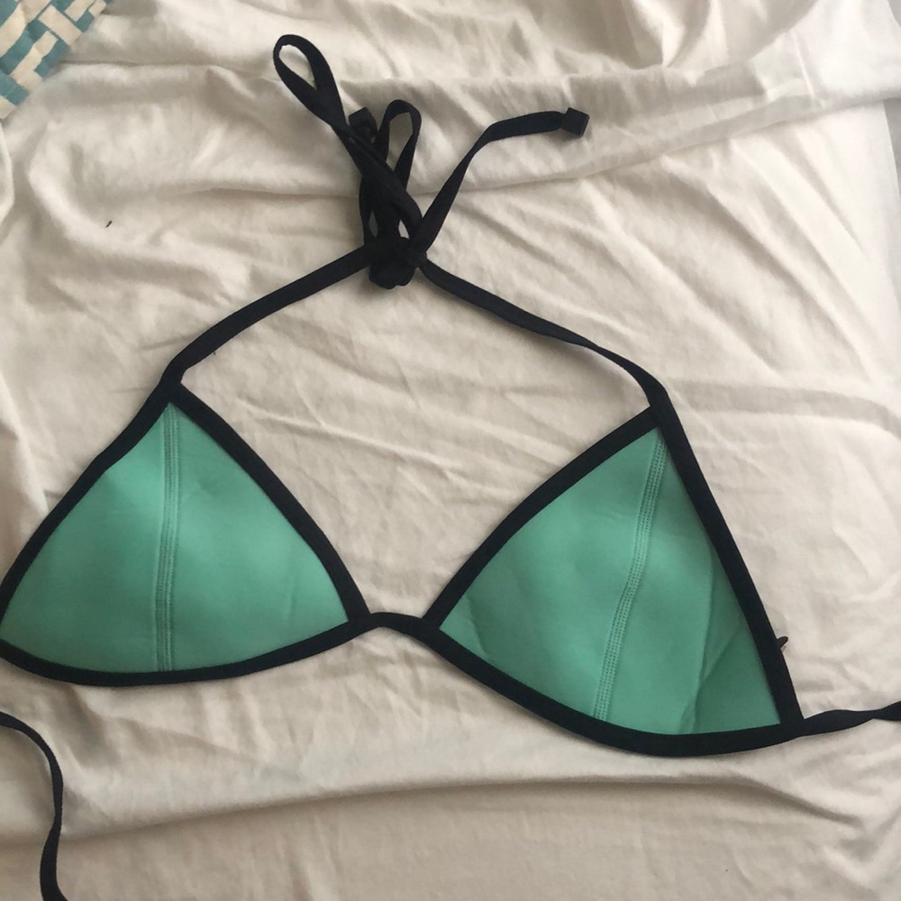 Triangl top